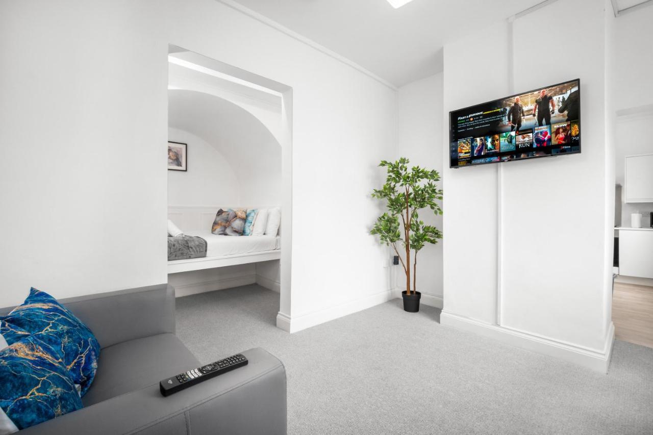 Beautiful Waterside Apartment - Parking - Perry Barr - Top Rated Birmingham Exteriér fotografie