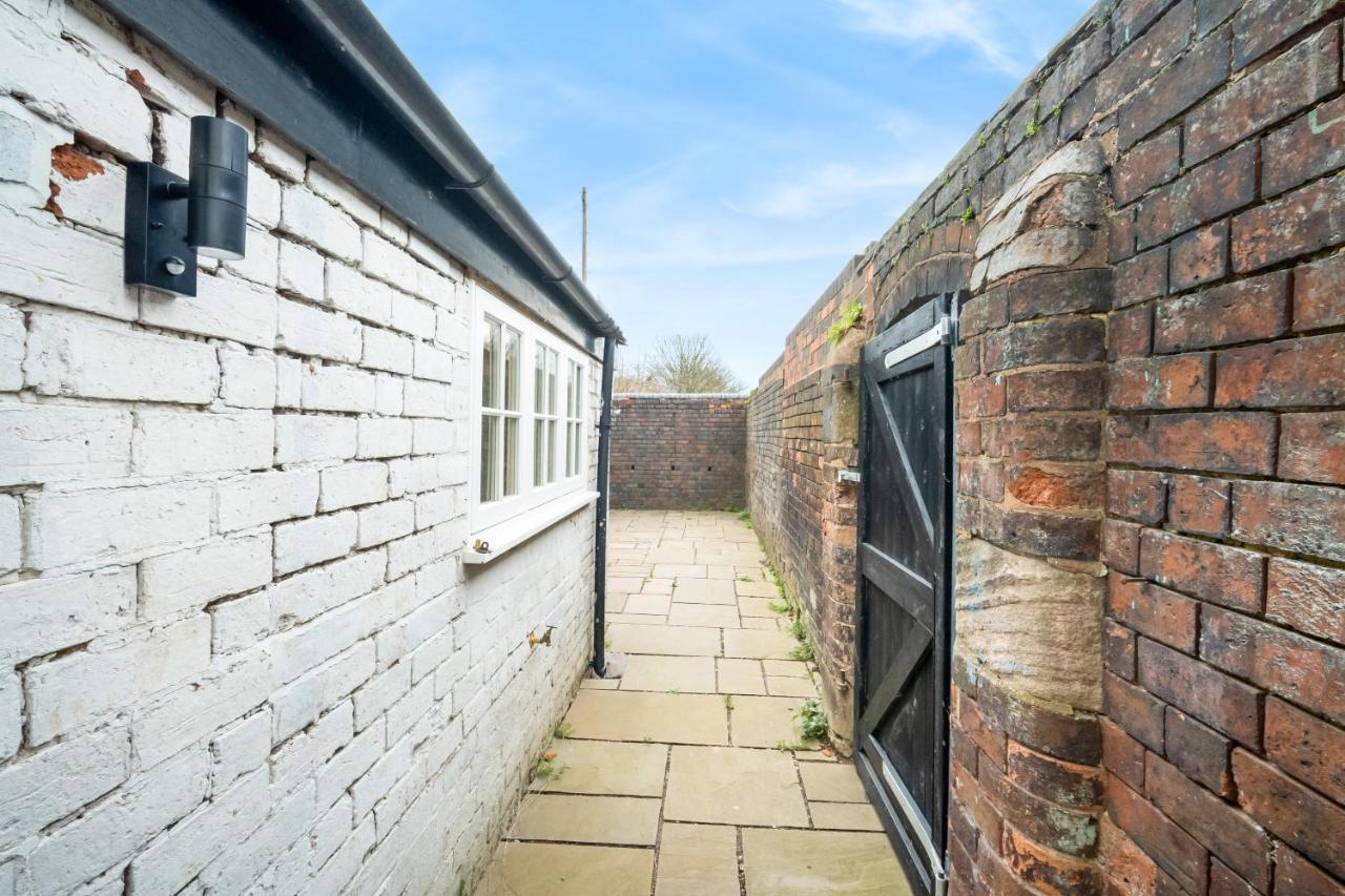 Beautiful Waterside Apartment - Parking - Perry Barr - Top Rated Birmingham Exteriér fotografie